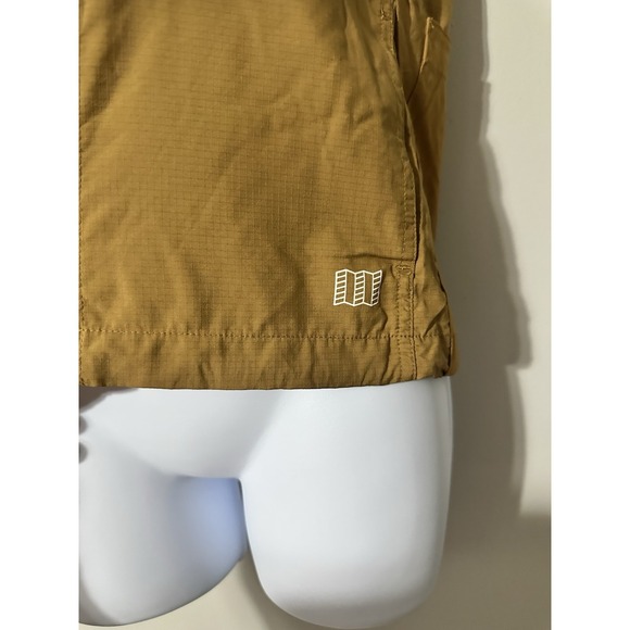 Topo Designs Nylon Utility Tank Vest Khaki Back Pockets Size Small NWOT - Picture 4 of 9